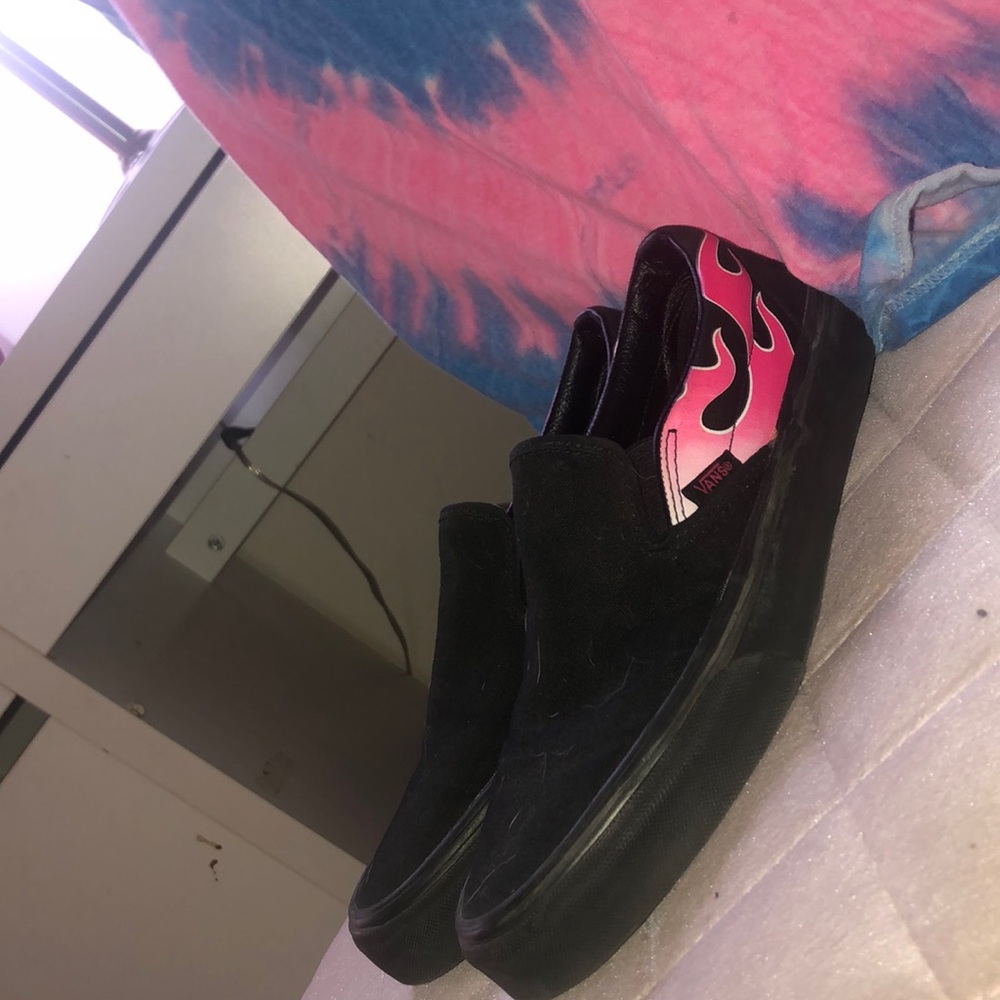 Hot pink flame vans